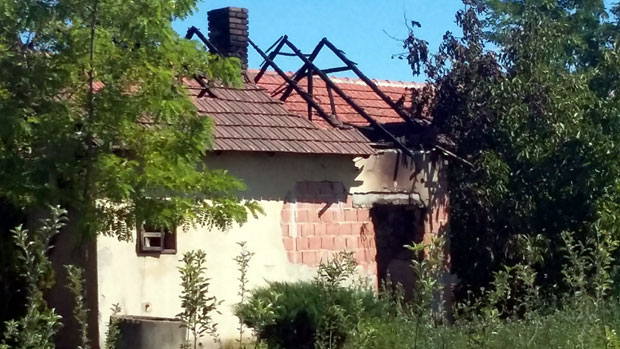 Изгорела кућа, угушио се човек